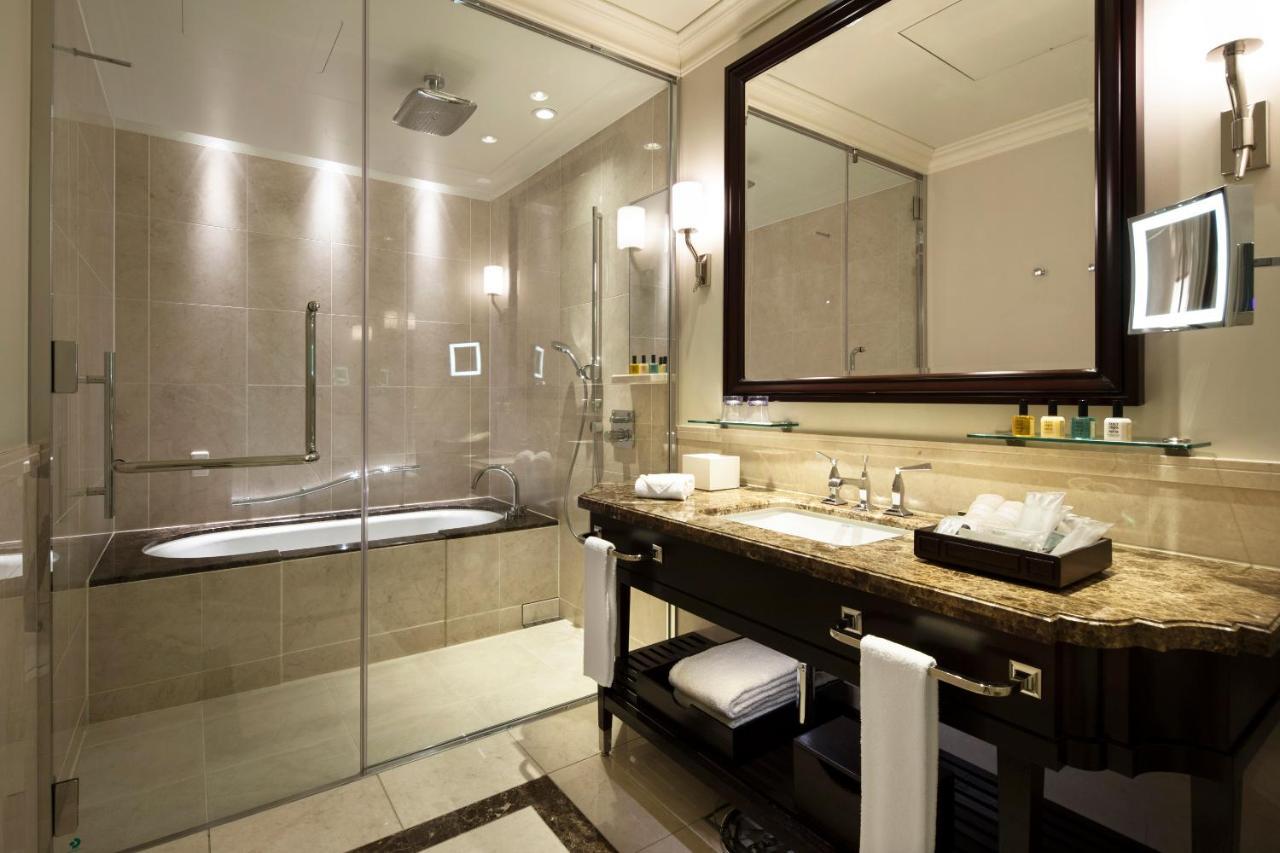 The Tokyo Station Hotel Dış mekan fotoğraf A bathroom in a hotel
